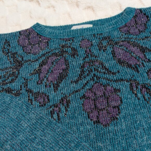 Vintage Made in Canada knit floral sweater with metallic hues - Picture 2 of 12